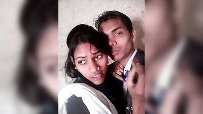 Hot kissing, BF Sean vs GF
